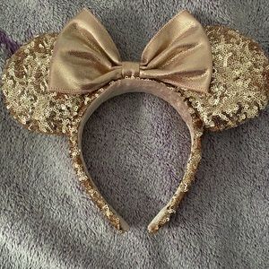 Disney Parks Rose Gold Minnie Mouse Ears Headband